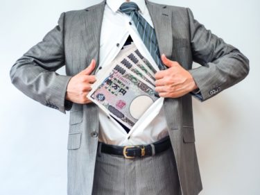 YouTuberの平均収入は800万円!？その真相を解明